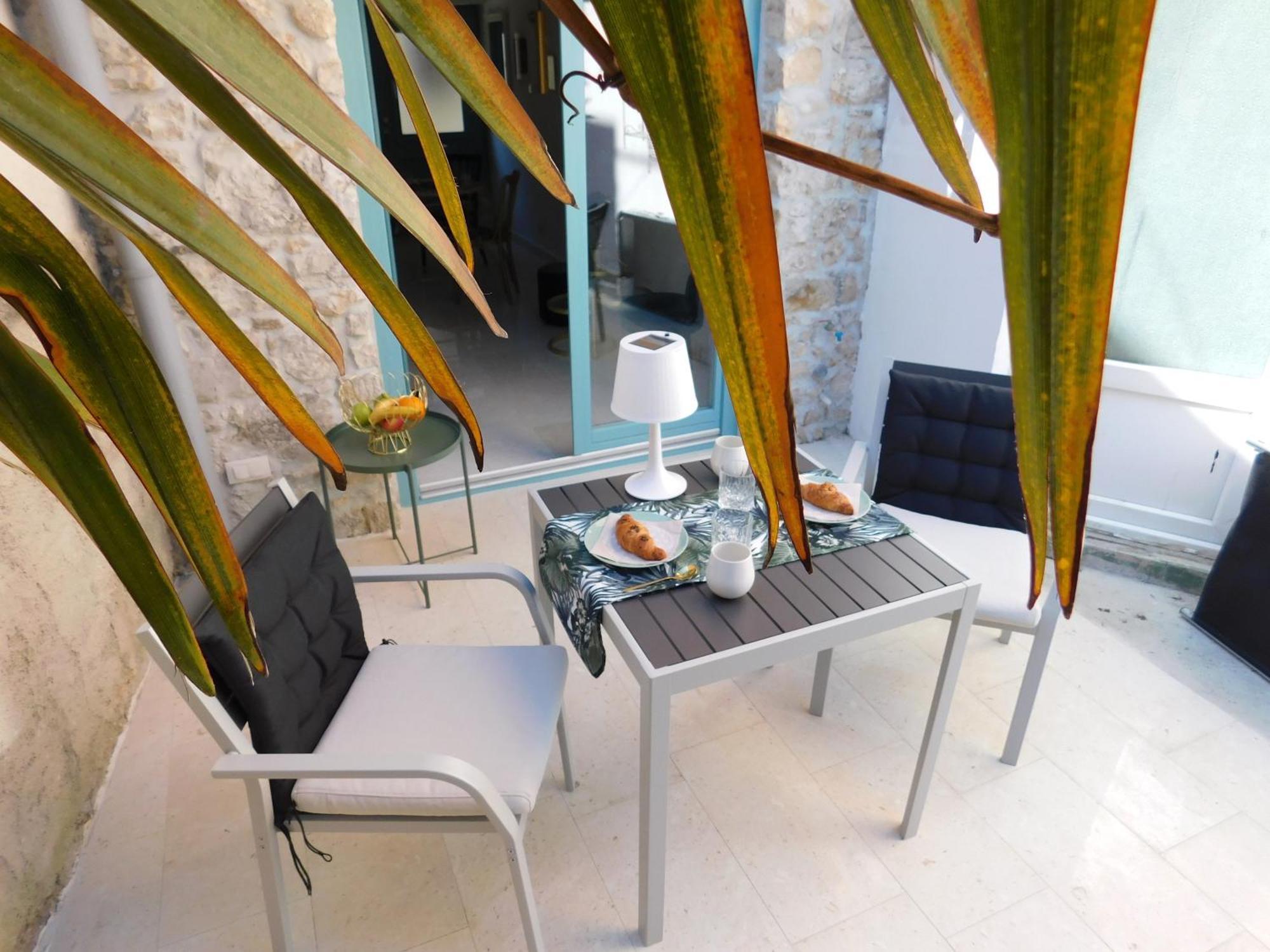 Bezauberndes Steinhaus Mit Garten In Der Altstadt Von Rovinj Exteriér fotografie