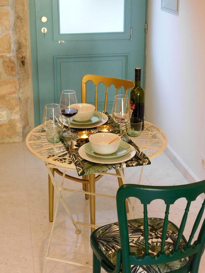 Bezauberndes Steinhaus Mit Garten In Der Altstadt Von Rovinj Exteriér fotografie